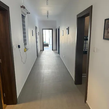 Modern And Stylish 3-bedroom Flat In L-imsida